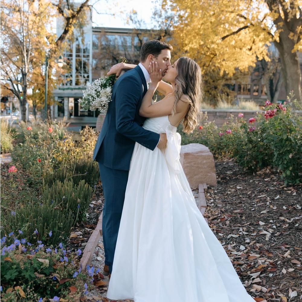 Anthropologie White Wedding Dress - Picture 7 of 8